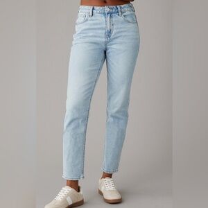 American Eagle Mom Jean
